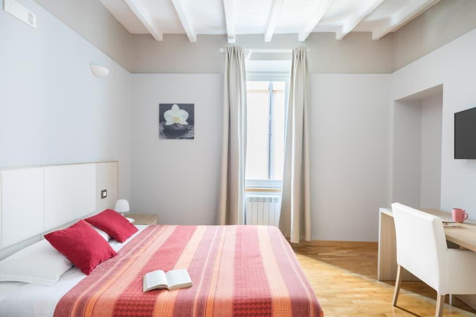 Spanish Steps House Vittoria ローマ エクステリア 写真