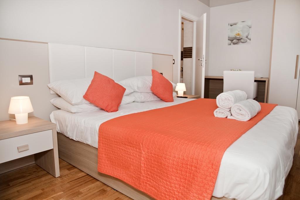 Spanish Steps House Vittoria ローマ 部屋 写真