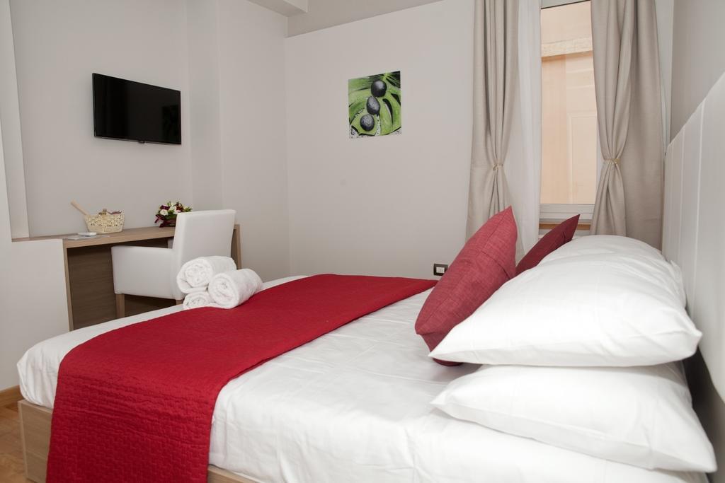 Spanish Steps House Vittoria ローマ 部屋 写真